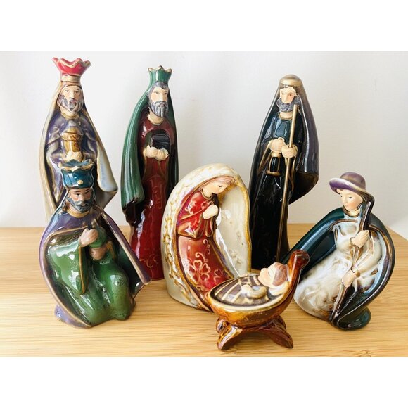 Vintage Hand Painted Ceramic Nativity 7 Pc Set - Picture 1 of 4